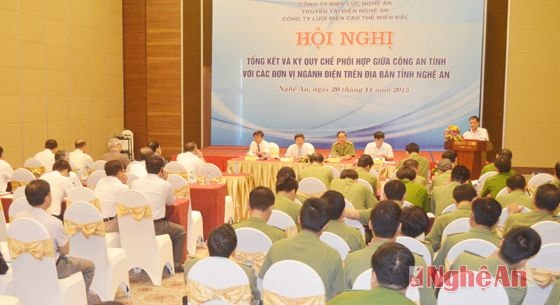 Hội nghị Tổng kết và ký quy chế phối hợp giữa Công an tỉnh và các đơn vị ngành điện sáng 20/11.