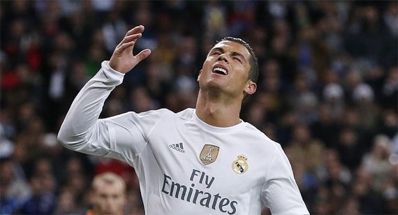 CR7 không phải thi đấu loạt trận quốc tế vừa qua nhưng không cho thấy dấu hiệu sung sức khi chơi El Clasico.