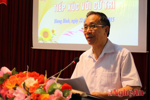 Chủ tịch HĐND Trần Hồng Châu giải trình những ý kiến thắc mắc của cử tri.