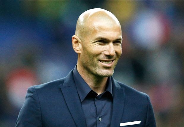 Huyền thoại bóng đá Zidane khẳng định hiện chỉ tập trung dẫn dắt đội trẻ của Real Madrid. Ảnh: Goal.