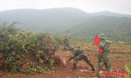 Thực hành đánh thuốc nổ.