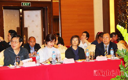 Đông đảo các cơ quan, doanh nghiệp quan tâm đến vấn đề xúc tiến đầu tư, thương mại và du lịch giữa Nghệ An và Thái Lan dự buổi tọa đàm.