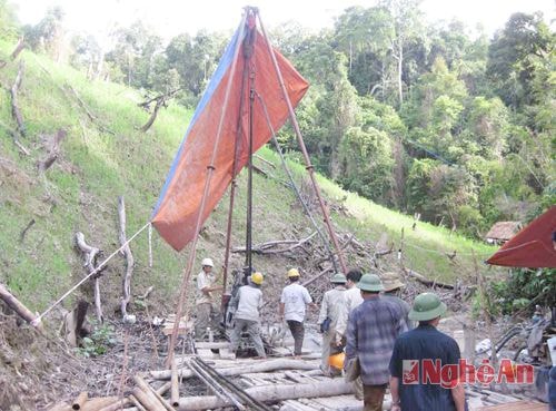 Khoán máy theo Đề án Urani Quảng Nam