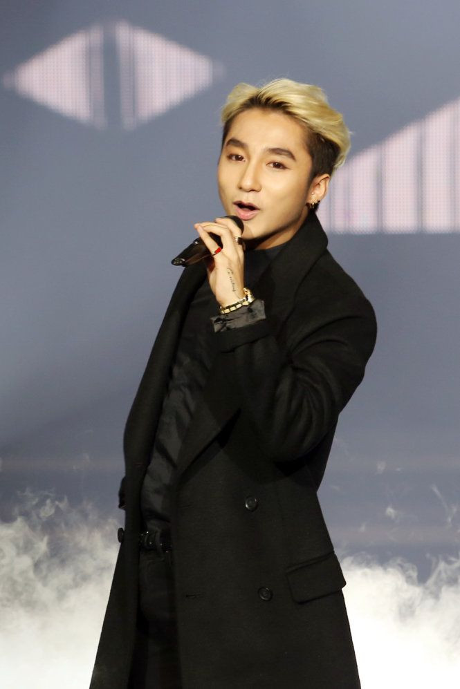 Sơn Tùng là ca sĩ nam duy nhất có trong đề cử Single của năm tại giải Làn Sóng Xanh 2015 - Ảnh: Gia Tiến