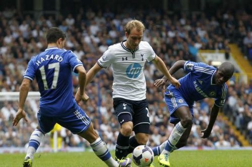 Chelsea sẽ ngăn chặn đà tiến mạnh mẽ của Tottenham. Ảnh: AP.