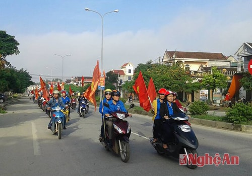 Xã Phúc Sơn tổ chức diễu hãnh tuyên truyền