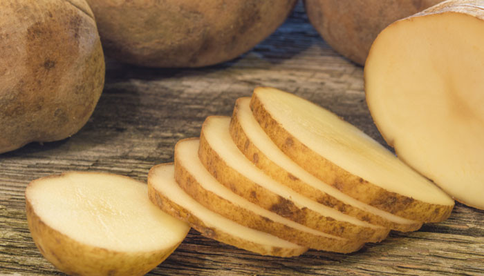 Ăn 2 củ khoai tây/ngày có thể giảm thiểu 8% nguy cơ mắc ung thư dạ dày. Ảnh: Zeenews