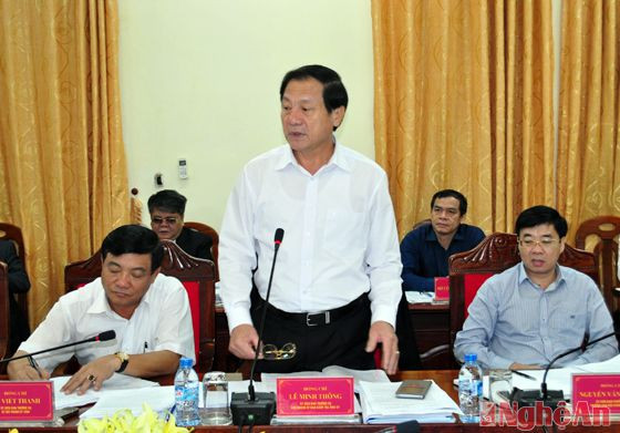 Đồng chí Lê Minh Thông - Chủ nhiệm Ủy ban Kiểm tra Tỉnh ủy thông báo kết quả bỏ phiếu tín nhiệm