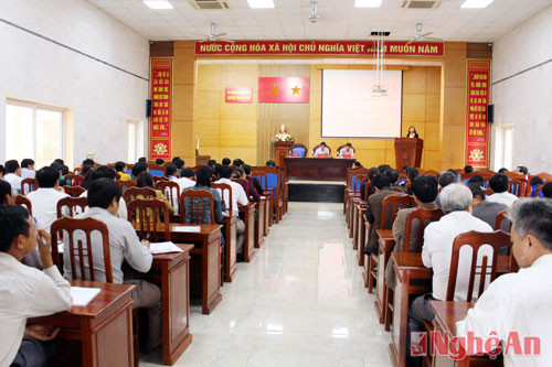 Toàn cảnh Hội nghị tiếp xúc cử trị của ĐBQH tại huyện Nghĩa Đàn.