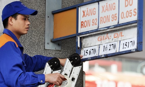 Đây là lần giảm giá thứ 4 liên tiếp trong năm 2015.