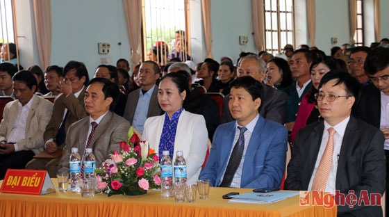 Các đại biểu tham dự buổi lễ phát động