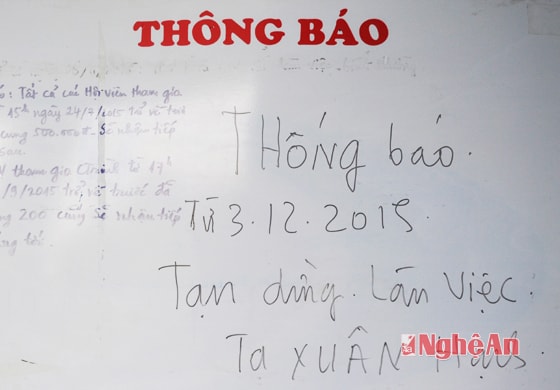 Biển thông báo của Trung tâm hỗ trợ người nghèo.