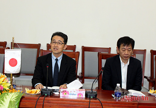 Ông Masuda - Phó trưởng đại diện văn phòng JICA tại Việt Nam trình bày về kế hoạch triển khai giai đoạn hai của dự án từ nay đến tháng 9/2016