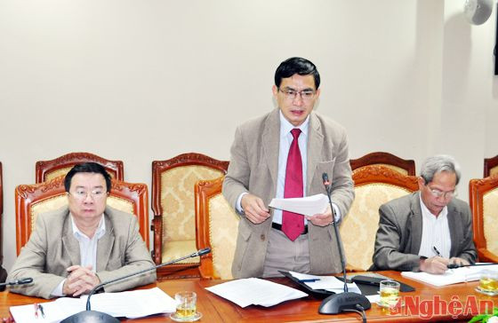 Phó trưởng ban Kinh tế - Ngân sách HĐND tỉnh Trần Quốc Chung nêu lên một số vấn đề cần quan tâm,