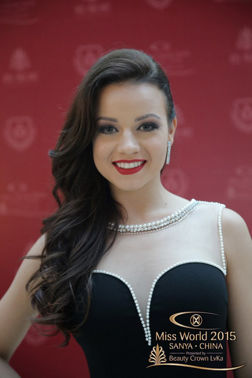 Hoa hậu Hungary.