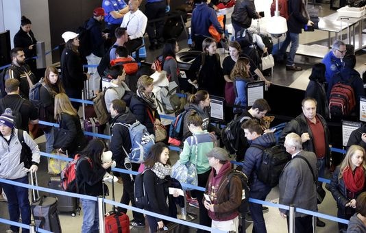 Sân bay O’Hare de Chicago, bang Illinois, Mỹ hôm 29/11 Ảnh AP