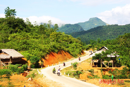 Con đường miền Tây mở ra những triển vọng mới cho 1 trong 3 vùng kinh tế trọng điểm của Nghệ An.
