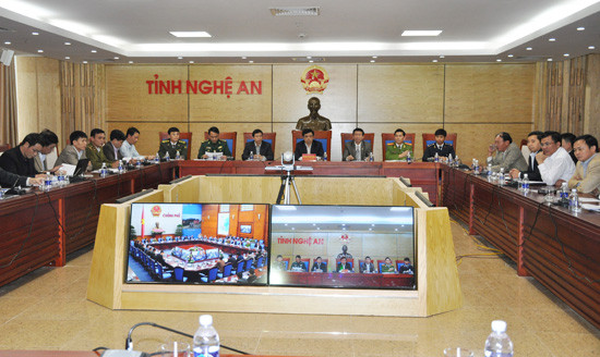 Chủ tịch UBND tỉnh Huỳnh Thanh Điền chủ trì tại điểm cầu Nghệ An