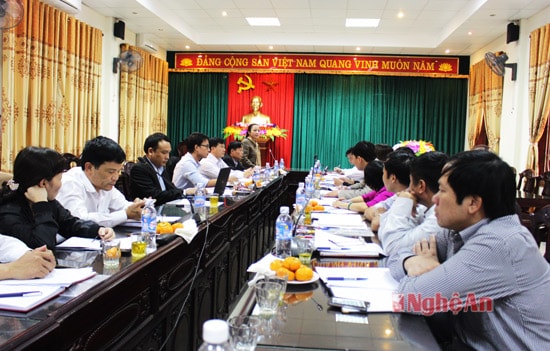 Quang cảnh buổi làm việc