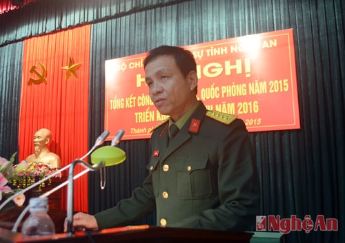 Đại tá Hà Tân Tiến - Chỉ huy trưởng Bộ CHQS tỉnh kết luận hội nghị.