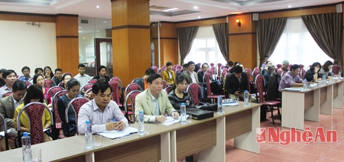 Đại diện các doanh nghiệp trên địa bàn tỉnh tham dự Hội thảo