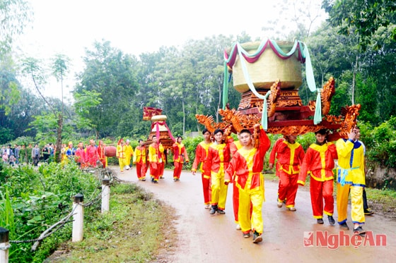 Lễ hội làng Vạc