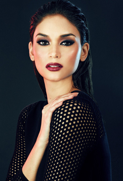 Đại diện Philippines đăng quang Hoa hậu Hoàn vũ 2015 trong hoàn cảnh nhầm lẫn hy hữu khi MC đọc nhầm tên người chiến thắng.