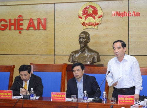 Đồng chí Hoàng Viết Đường - Phó Chủ tịch UBND tỉnh đề nghị ngành Nông nghiệp hoàn thành sắp xếp đổi mới công ty nông, lâm nghiệp để trình Bộ và Chính phủ phê duyệt, đồng thời khẩn trương triển khai Nghị định 75 về bảo vệ rừng.