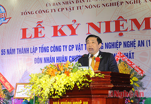 Chủ tịch UBND tỉnh Nguyễn Xuân Đường phát biểu