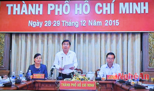 Lãnh đạo Thành phố Hồ Chí Minh phát biểu ý kiến tại Hội nghị. 
