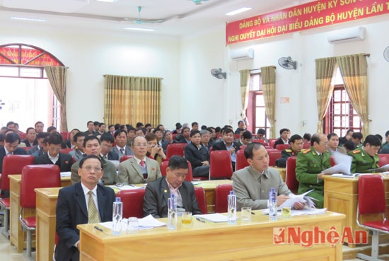 Các đại biểu tham dự kỳ họp