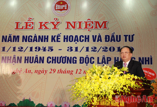 Ông Nguyễn Văn Độ, Giám đốc Sở Kế hoạch & Đầu tư ôn lại thành tích 70 năm xây dựng và trưởng thành