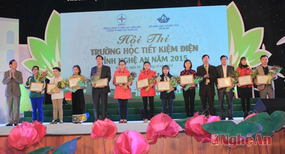 Các học sinh xuất sắc của phần thi hùng biện