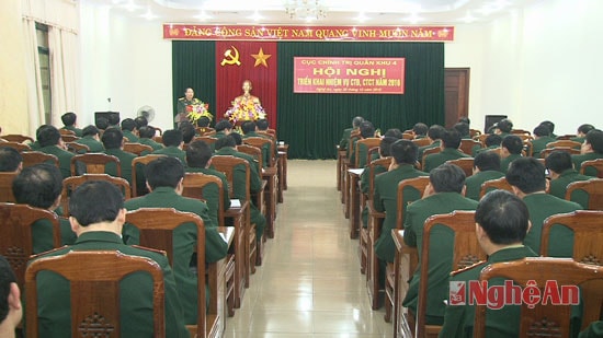 Toàn cảnh hội nghị.