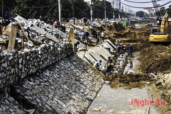 Thi công dự án Kênh Bắc.