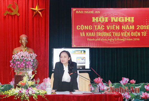 Đồng chí Phạm Thị Hồng Toan chủ trì hội nghị.