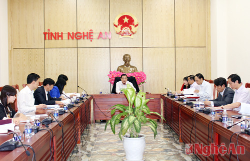 Toàn cảnh cuộc họp.