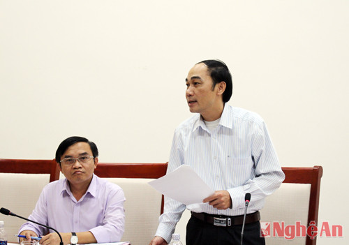 Ông Nguyễn Quốc Khánh - Phó Ban Tuyên giáo Tỉnh ủy kiến nghị, để kế hoạch hành động thực hiện Nghị quyết số 33/NQ-TW sát với thực tiễn, cần bám chắc vào các mục tiêu, nhiệm vụ cụ thể.