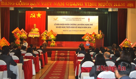 Toàn cảnh Lễ đón nhận Huân chương Lao động hạng Nhì và triển khai Kế hoạch năm 2016 của Bưu điện tỉnh Nghệ An