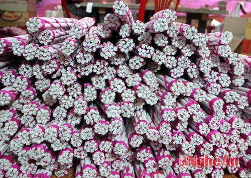 Hương trầm Qùy Châu được nhiều người ưa chuộng vì hương thơm đặc trưng, có vị trí và thương hiệu trên thị trường. 
