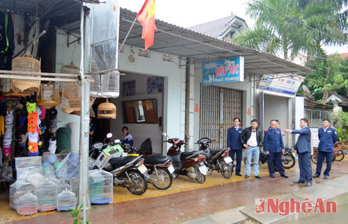 Đoàn kiểm tra tại địa bàn xã Châu Quang