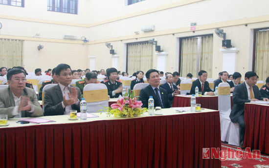 Các đại biểu tham dự hội nghị.