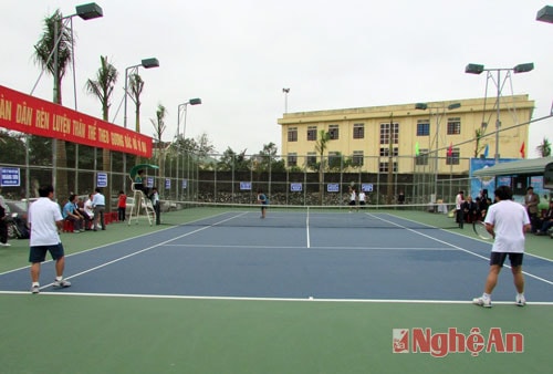 Trận chung kết đôi nam phong trào.