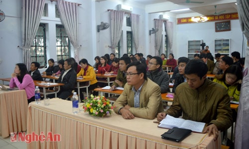 Đông đảo học viên tham gia lớp tập huấn.