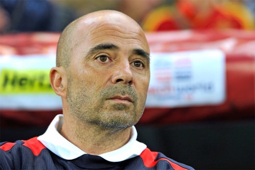  HLV người Argentina, Jorge Sampaoli từng dẫn dắt tuyển Chile đến chức vô địch Copa Ameria 2015 khi đánh bại chính đội bóng quê hương.