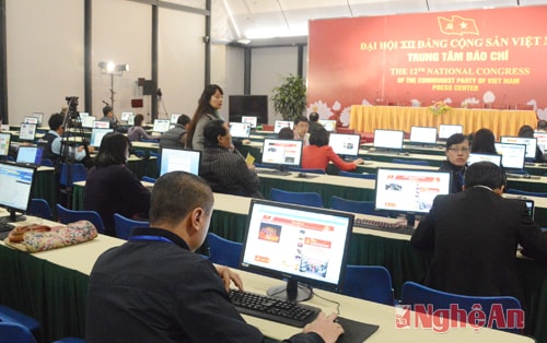 Toàn cảnh Trung tâm báo chí Đại hội XII