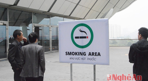 khu vực hút thuốc lá theo quy định