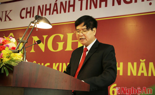 Ông Phan Đức Tiến, Giám đốc Agribank Nghệ An triển khai nhiệm vụ kinh doanh năm 2016
