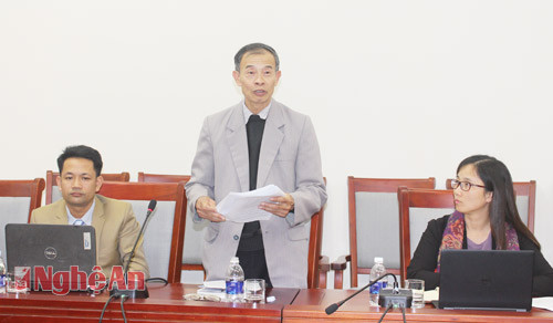 Ông Nguyễn Thành Nhâm – Giám đốc Trung tâm tư vấn phát triển Lâm nghiệp Nghệ An báo cáo về dự án Bon Bo.