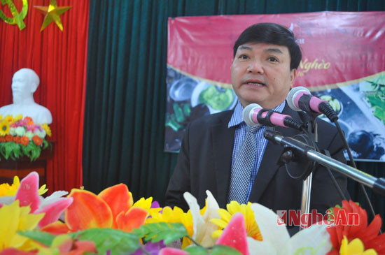Ông Nguyễn Đức Hiển - Tổng Giám đốc Khách sạn Mường Thanh Sông Lam phát biểu tại lẽ trao quà